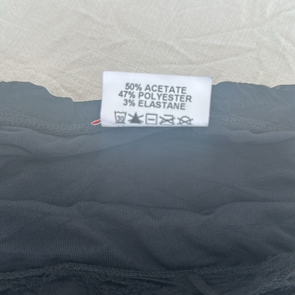 KIM & CO ruched skirt - Picture 5 of 5